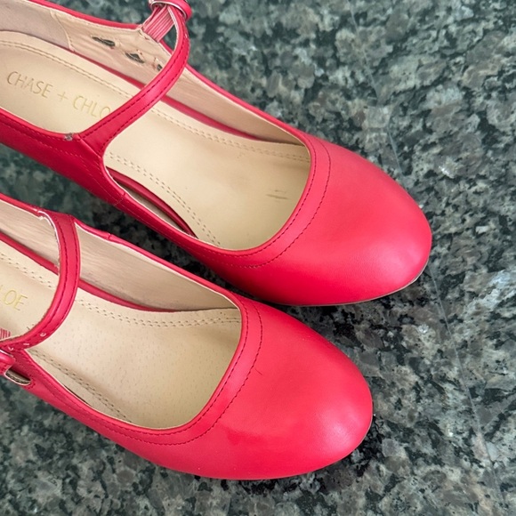 Chase + Chloe Kimmy Red Cutout Mary Jane Heels EUC 8.5 - Picture 4 of 14